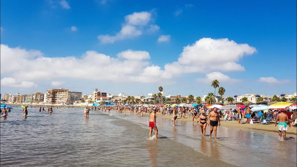 The Best Beach in Torrevieja - Playa de Los Naufragos